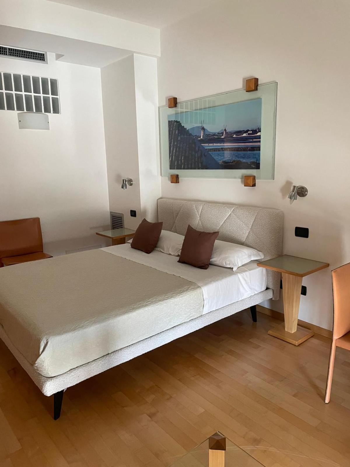 Garibaldi Citta' Apartment ตราปานี ภายนอก รูปภาพ